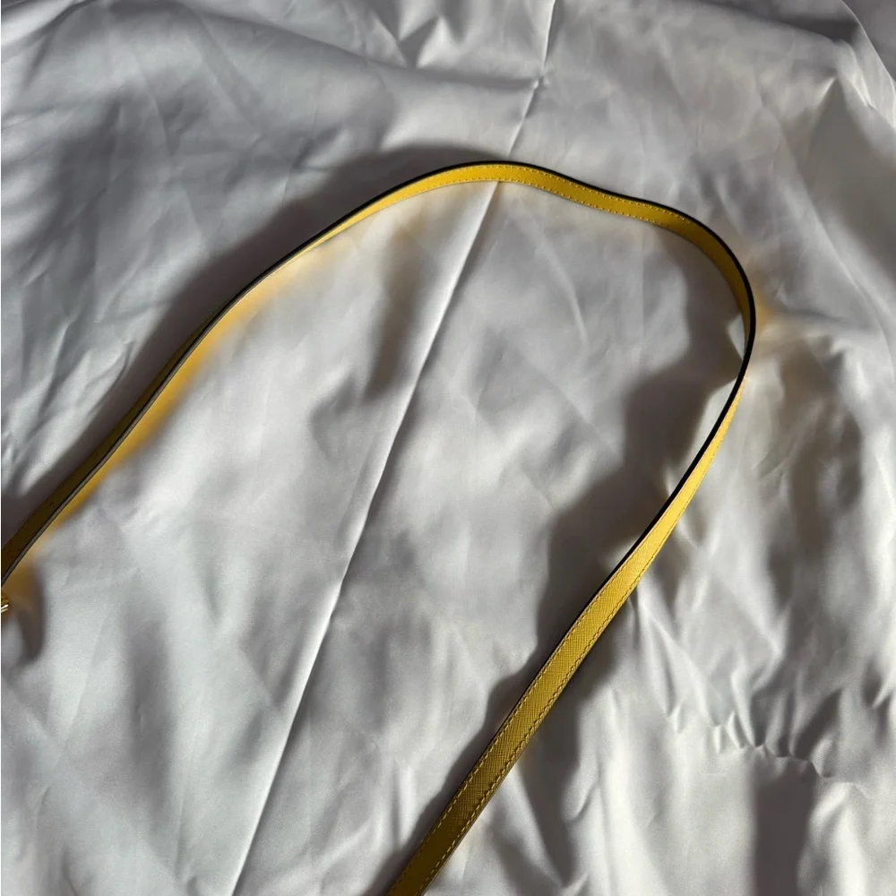 Michael Kors Mustard Yellow Crossbody Bag - Picture 4 of 13